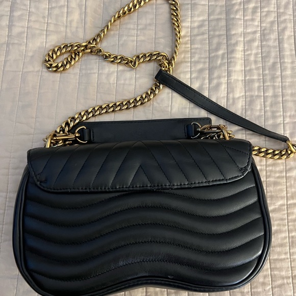 Louis Vuitton. M51498   CHAIN BAG MM N.WAVE NOIR - Picture 2 of 2